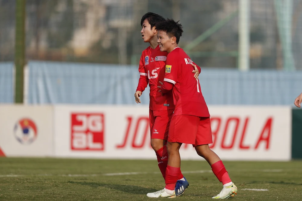 Chùm ảnh TP.HCM I vô địch bóng đá nữ quốc gia 2