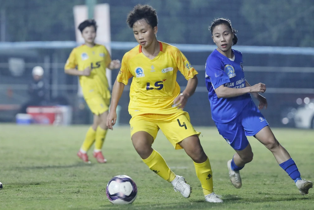 Chùm ảnh TP.HCM I vô địch bóng đá nữ quốc gia 3