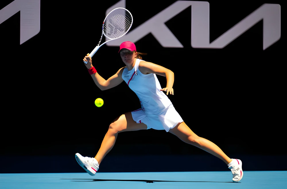 Swiatek khuất phục cựu vô địch Úc mở rộng