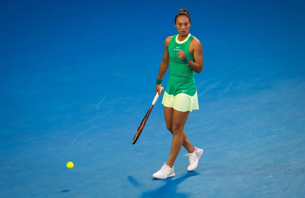 tay vợt Trung Quốc gây sốc