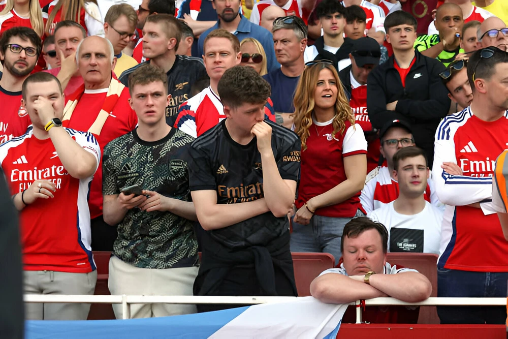 Arsenal mất cúp vì VAR