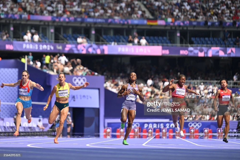 Nhi Yến chia tay Olympic Paris