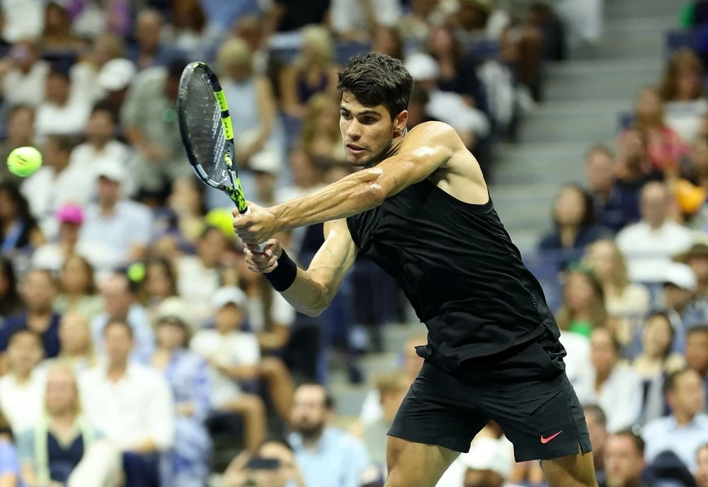 Alcaraz tiếp bước Novak Djokovic