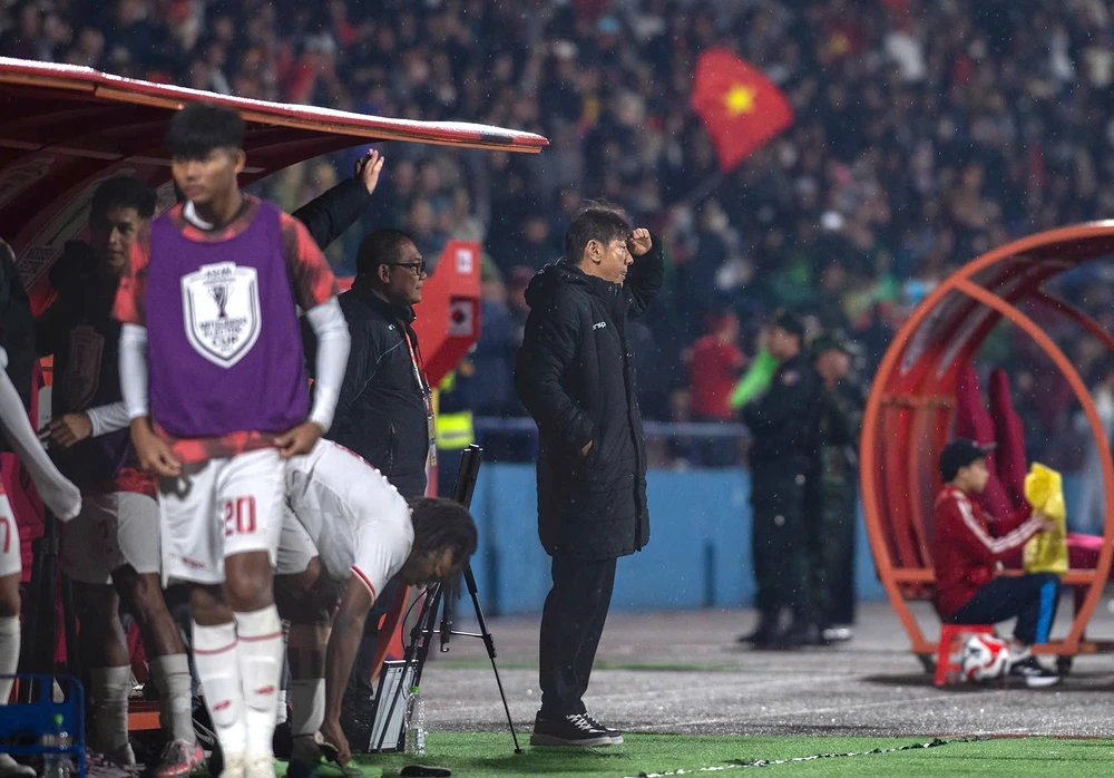 sa thải HLV Shin Tae-yong