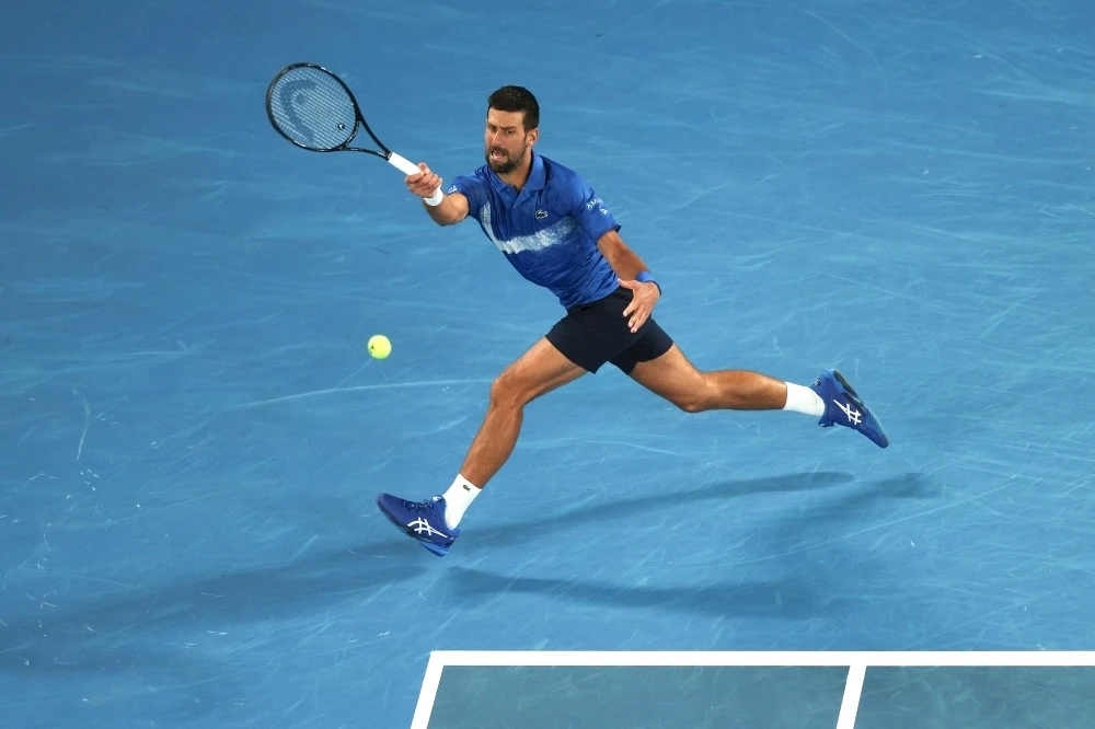 Djokovic xô đổ kỷ lục
