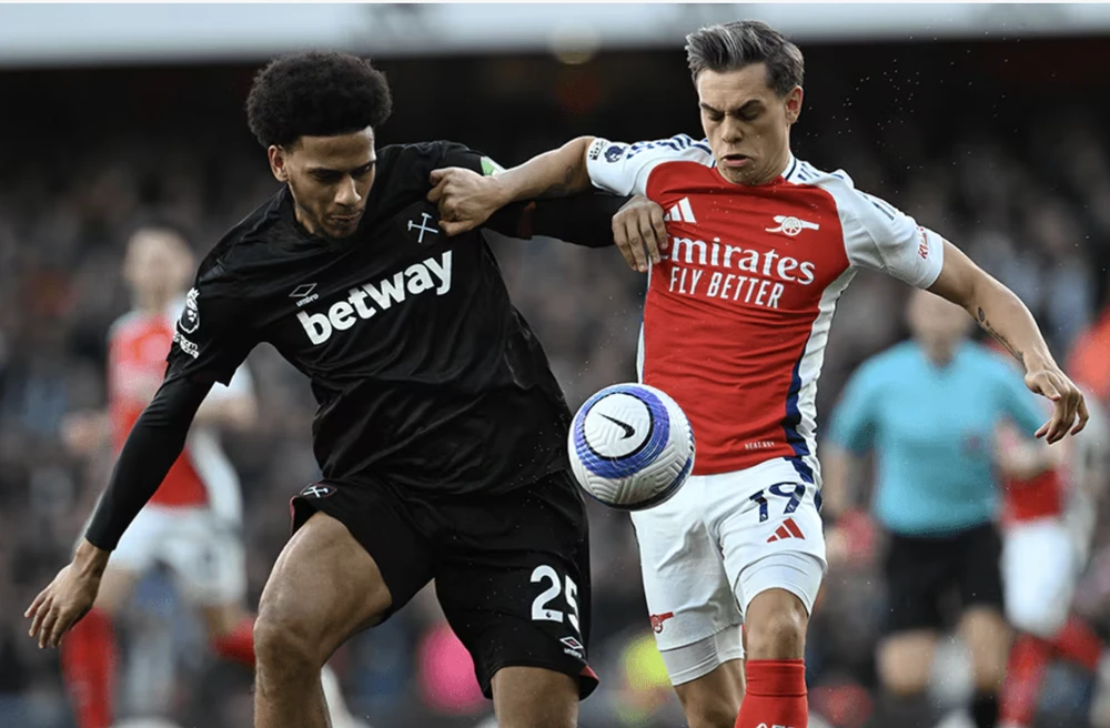 Arsenal không thể vô địch