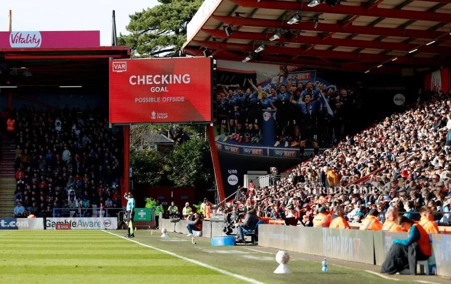 kỷ lục kiểm tra VAR