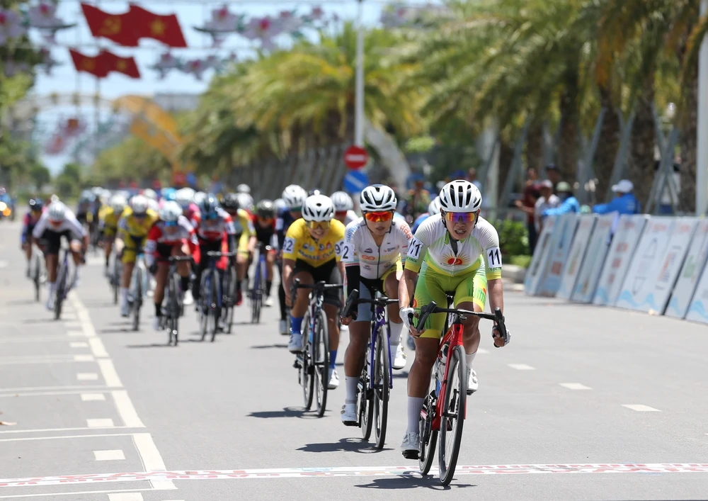 Nguyễn Thị Thật đánh bại Jutatip