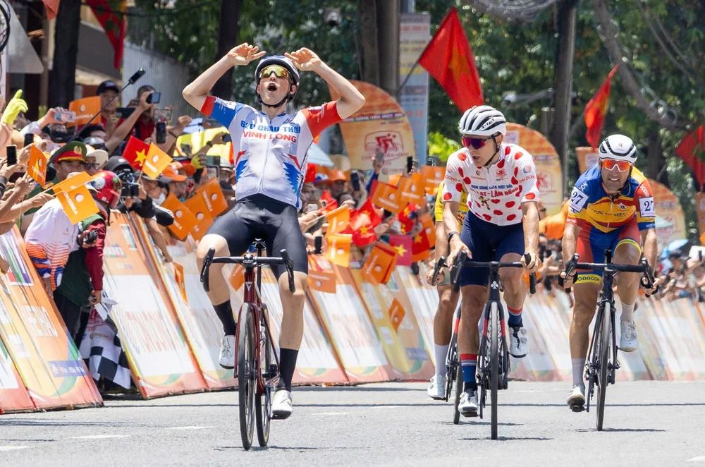 cuộc chiến áo vàng