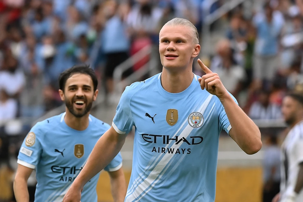 Haaland đạt mốc 300 bàn thắng