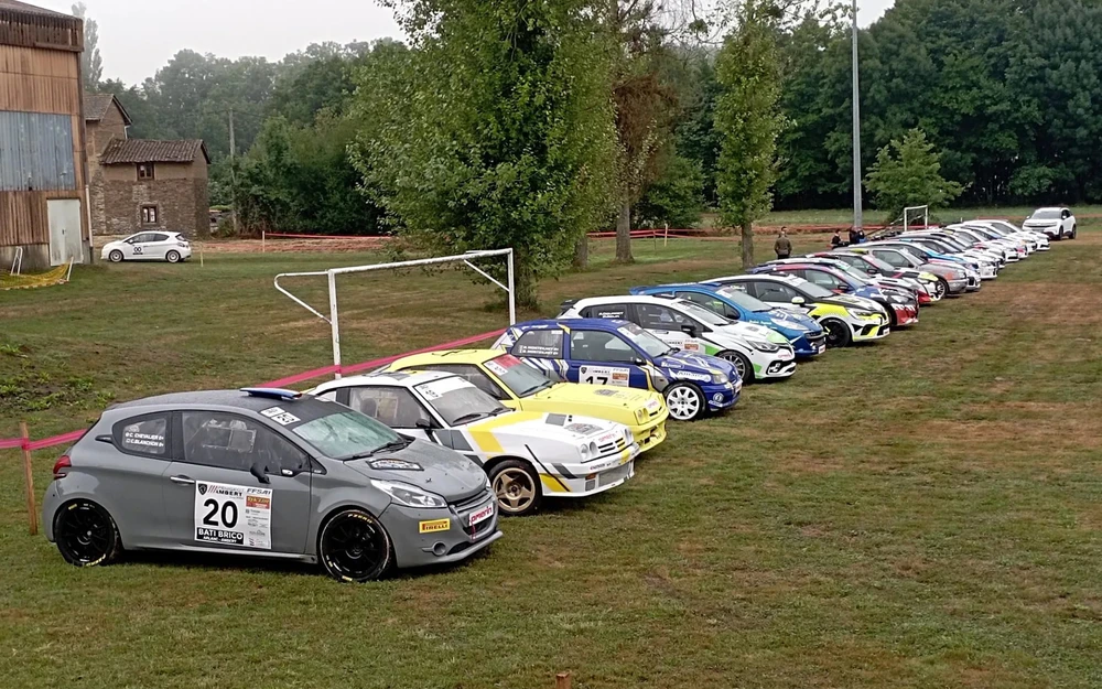 Ba khán giả thiệt mạng