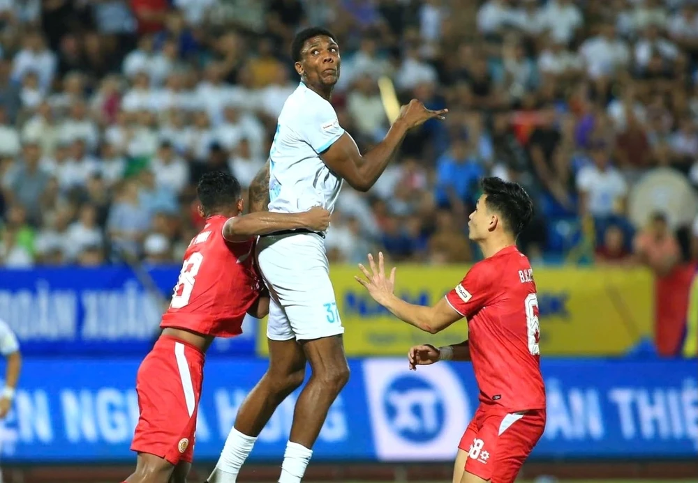 cầu thủ cao nhất thế giới