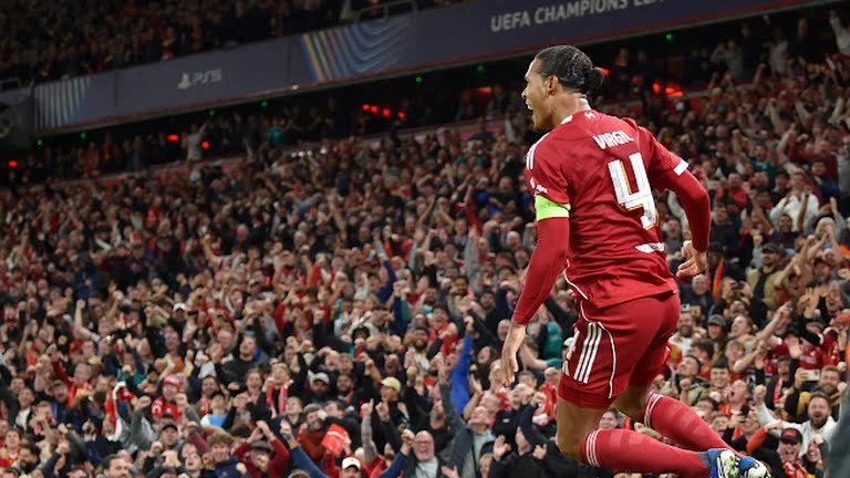 Liverpool thắng phút bù giờ