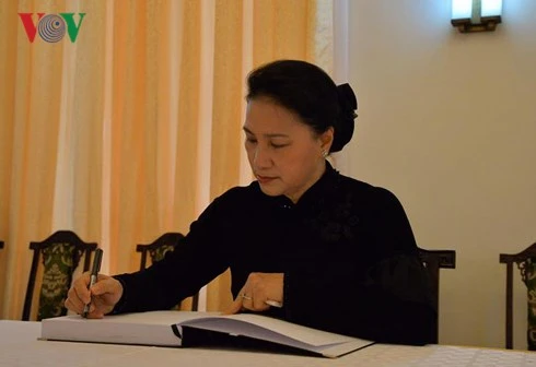 Nhiều đoàn đến viếng cố Thủ tướng Phan Văn Khải ảnh 7