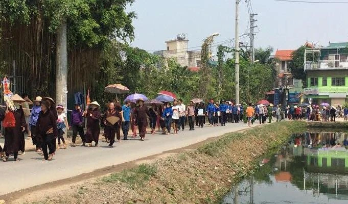 Lễ an táng cố Tổng Bí thư Đỗ Mười tại quê nhà ảnh 2