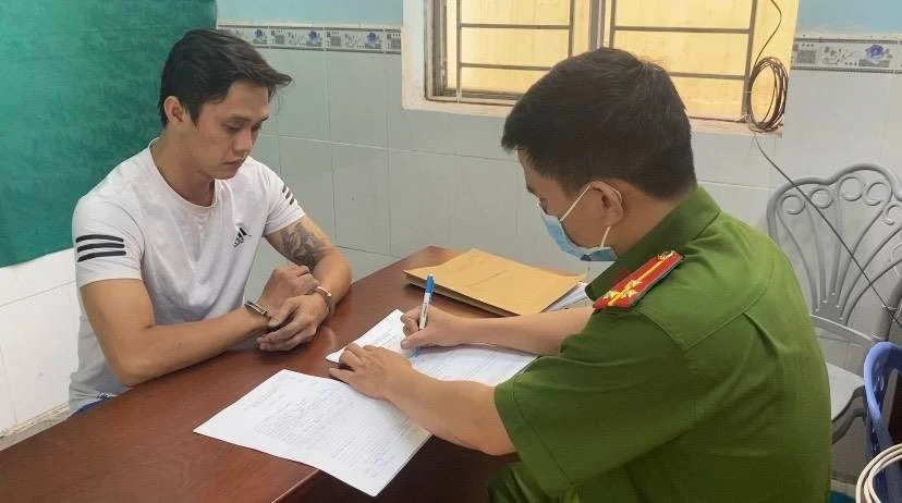 Xương làm việc với Công an. Ảnh