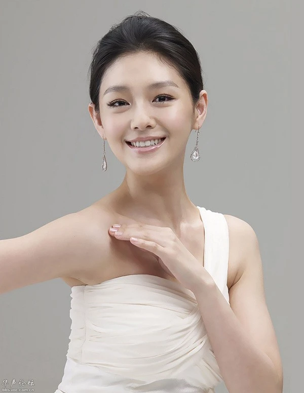 Lâm Chí Linh mua bảo hiểm… ngực trị giá 3,5 tỷ đồng ảnh 2