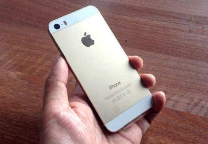 iPhone 5S, iPhone 5C "xách tay" tiếp tục giảm giá mạnh ảnh 1