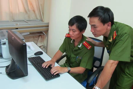 Giả bắt cóc con để lừa tiền của người thân ảnh 1