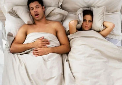 Người ngủ ngáy nặng dễ bị đột quỵ ảnh 1