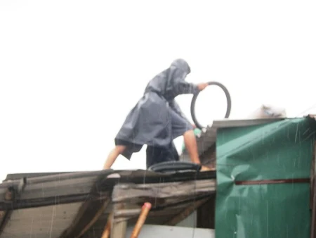 Những hình ảnh đầu tiên của cơn bão số 10 ảnh 9