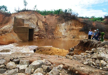 Thủy điện: Lợi ít, hại nhiều! ảnh 1