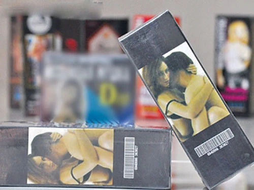 Thực hư nước hoa "ngửi là trao thân" ảnh 1