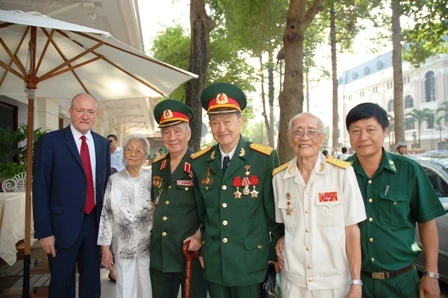 Phạm Xuân Ẩn: Sự thật về cuộc đời hai mặt của một nhà tình báo ảnh 2