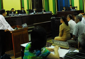 Góp ý sửa BLHS: “Hình sự hóa” thêm hành vi tham nhũng ảnh 1 Góp ý sửa BLHS: “Hình sự hóa” thêm hành vi tham nhũng ảnh 1