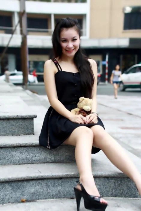 Vẻ đẹp cực cuốn hút của hot girl người Nga gốc Việt ảnh 3 Vẻ đẹp cực cuốn hút của hot girl người Nga gốc Việt ảnh 3