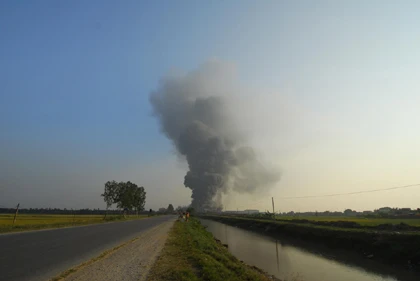 Cháy kinh hoàng tại nhà máy ở Bắc Ninh ảnh 1