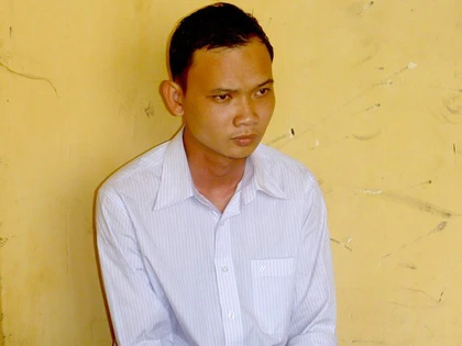 Tạm giữ đối tượng giả thuê phòng "chôm" đồ khách sạn ảnh 1