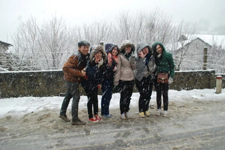 Hình ảnh tuyết rơi đẹp như tranh vẽ ở Sa Pa ảnh 10