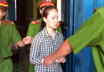 Hủy phần dân sự vụ nữ giám đốc lừa 12 tỉ đồng ảnh 1