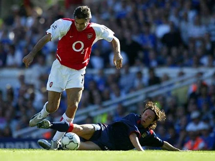 10 bản hợp đồng thành công nhất của HLV Wenger ảnh 3