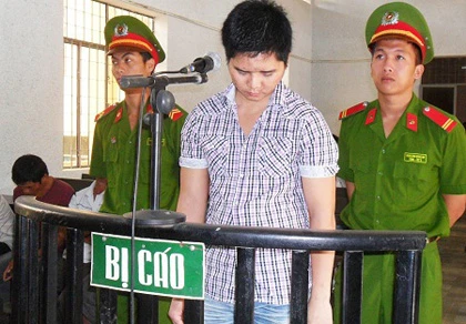 Án chung thân cho kẻ giết cha rồi tự sát ảnh 1