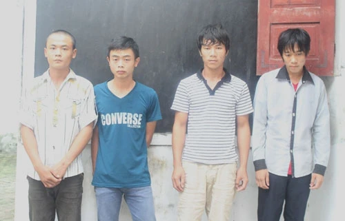 Một đêm chặn 10 ôtô 'xin' tiền ảnh 1