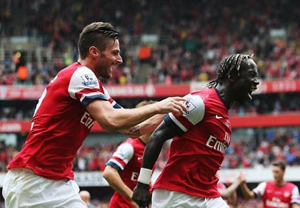 Arsenal sắp "mất trắng" trụ cột ở hàng thủ ảnh 1