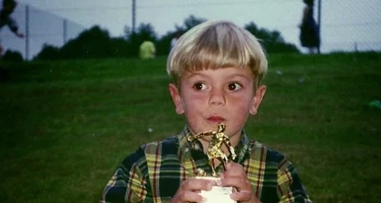 Tiết lộ của mẹ Wilshere: "Nó đá hỏng mọi thứ trong nhà" ảnh 2