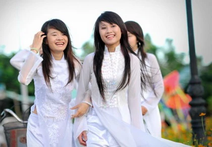 Học sinh Việt Nam tiếp tục duy trì 12 năm phổ thông ảnh 1