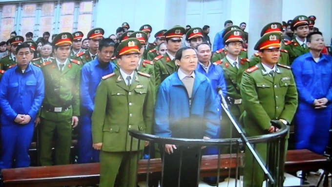Đang tuyên án Dương Chí Dũng và đồng phạm ảnh 2