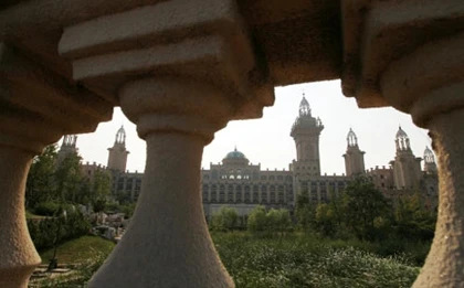 Cận cảnh hàng nghìn biệt thự xa hoa không bóng người ảnh 1