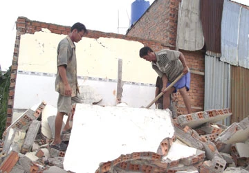 Muốn xây nhà hợp pháp: Không dễ! ảnh 1 Muốn xây nhà hợp pháp: Không dễ! ảnh 1