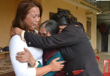 Trở về sau 19 năm bị bán ra nước ngoài ảnh 1 Trở về sau 19 năm bị bán ra nước ngoài ảnh 1