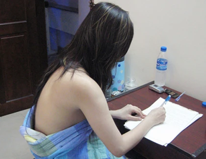 Hà Nội: Gắn mác sinh viên đi sex tour giá 1.000 USD/ngày ảnh 1