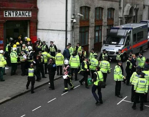 Lực lượng an ninh diễn tập trên sông và đường bộ để đảm bảo an toàn tuyệt đối cho Olympic.