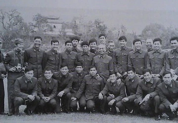 Tình yêu bóng đá đặc biệt của Đại tướng Võ Nguyên Giáp ảnh 1