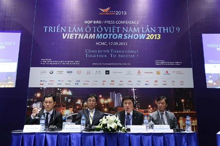 Triển lãm Ô tô Việt Nam lần thứ 9 ảnh 2