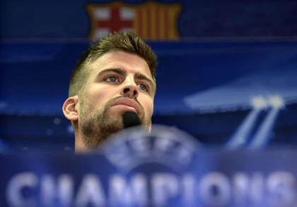 Pique: "Real chỉ giỏi dựa lưng ngân hàng" ảnh 1
