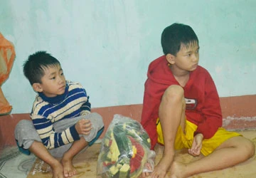 Dân làng Vân “chạy” bão ảnh 2